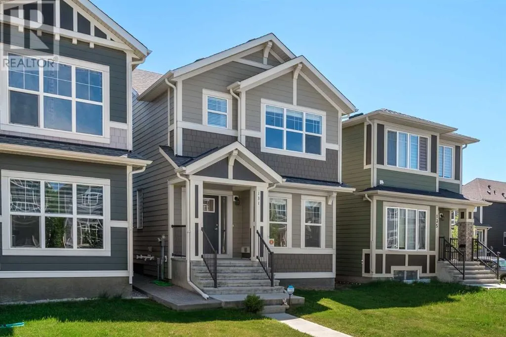 131 Magnolia Square SE