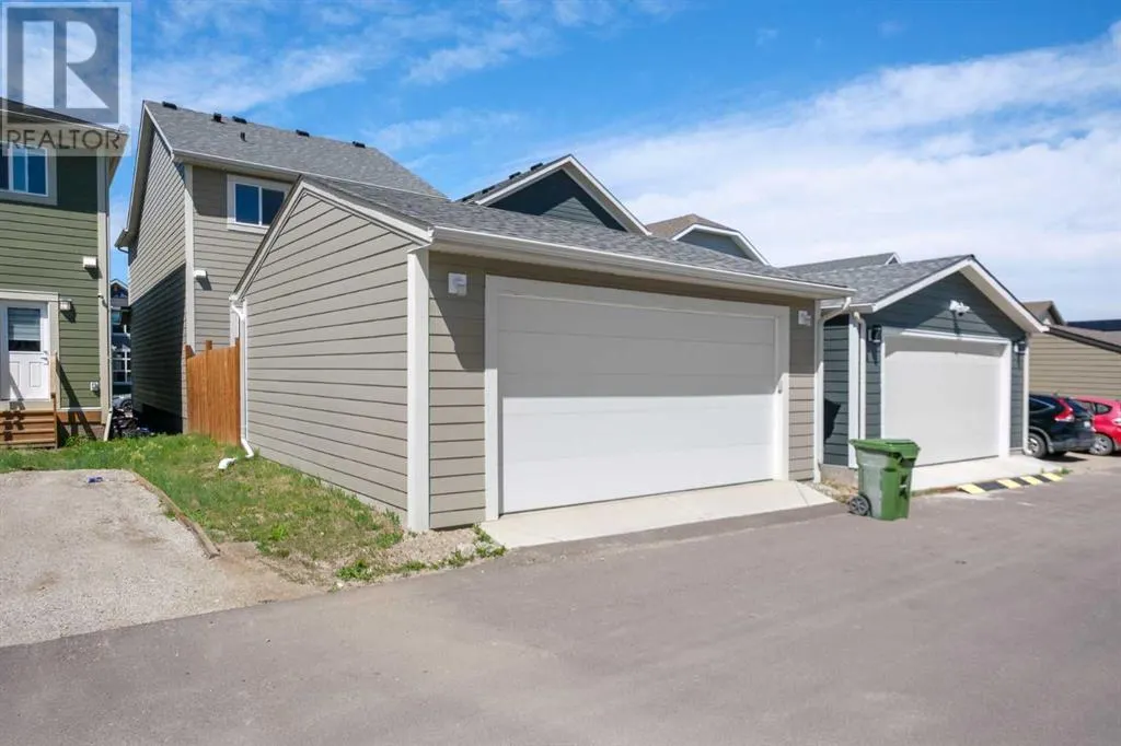 131 Magnolia Square SE