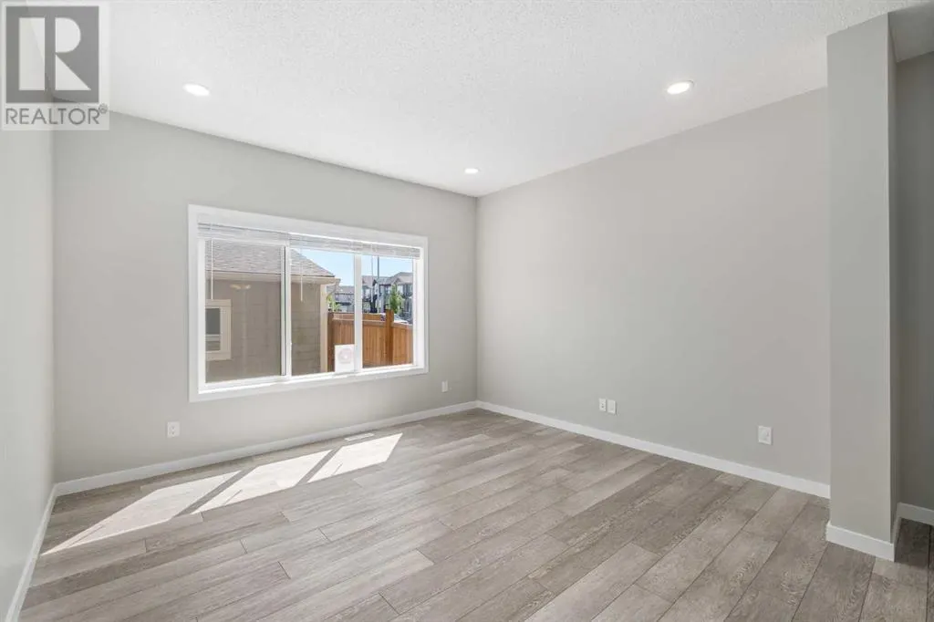 131 Magnolia Square SE