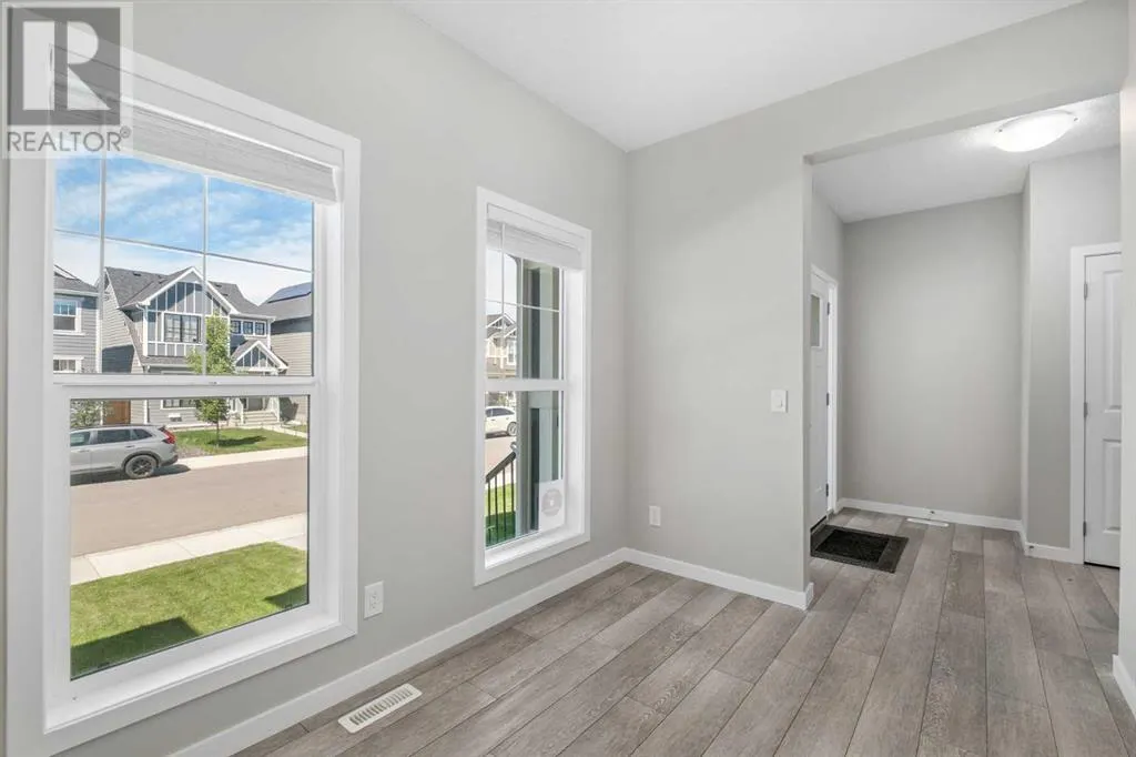 131 Magnolia Square SE