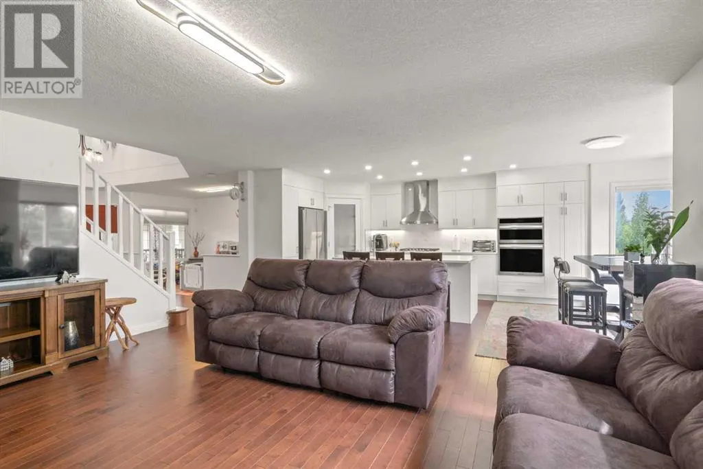 84 Everwillow Park SW