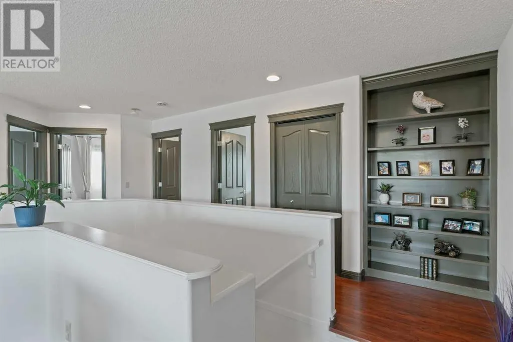 84 Everwillow Park SW