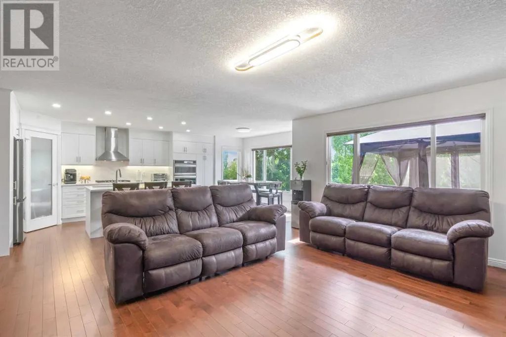 84 Everwillow Park SW