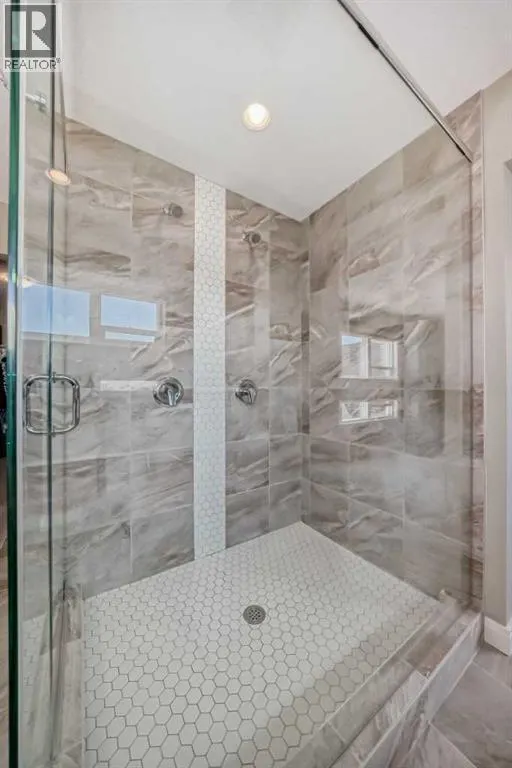 95 Cranbrook Hill SE