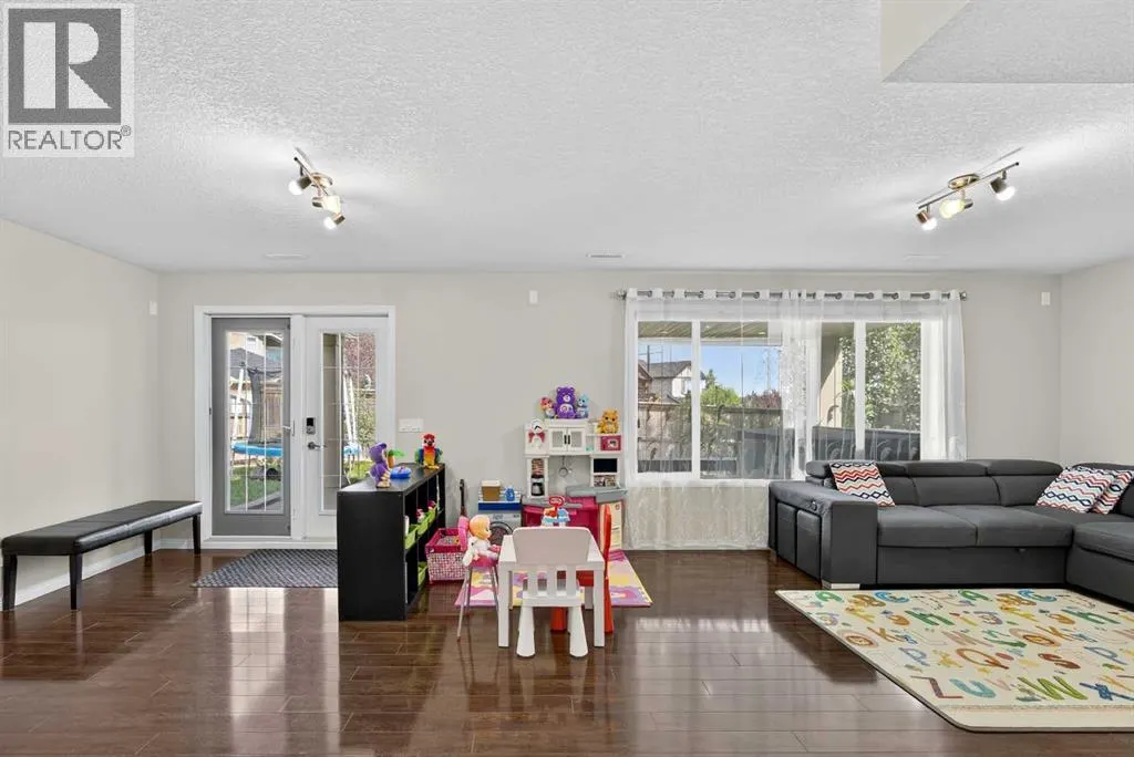 108 Rainbow Falls Row