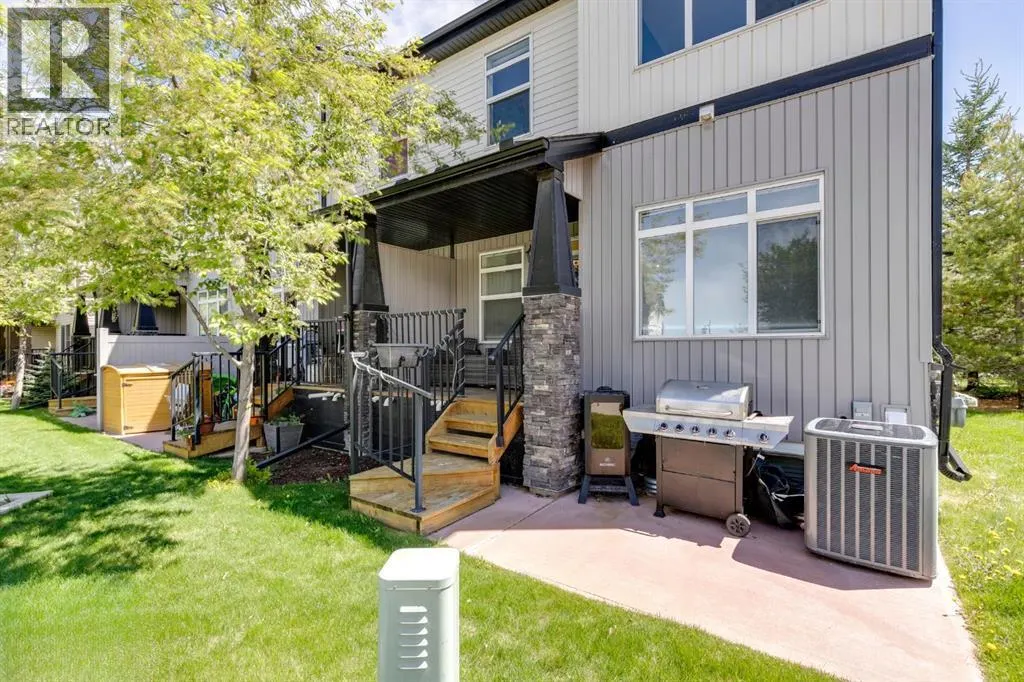 105 Copperpond Landing SE
