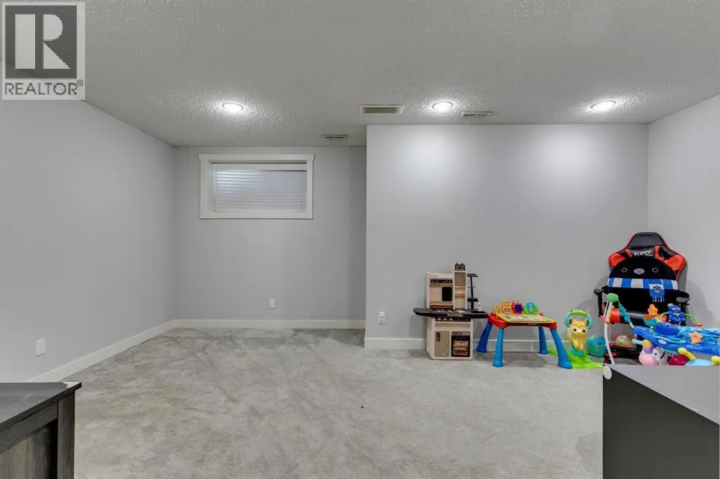 105 Copperpond Landing SE