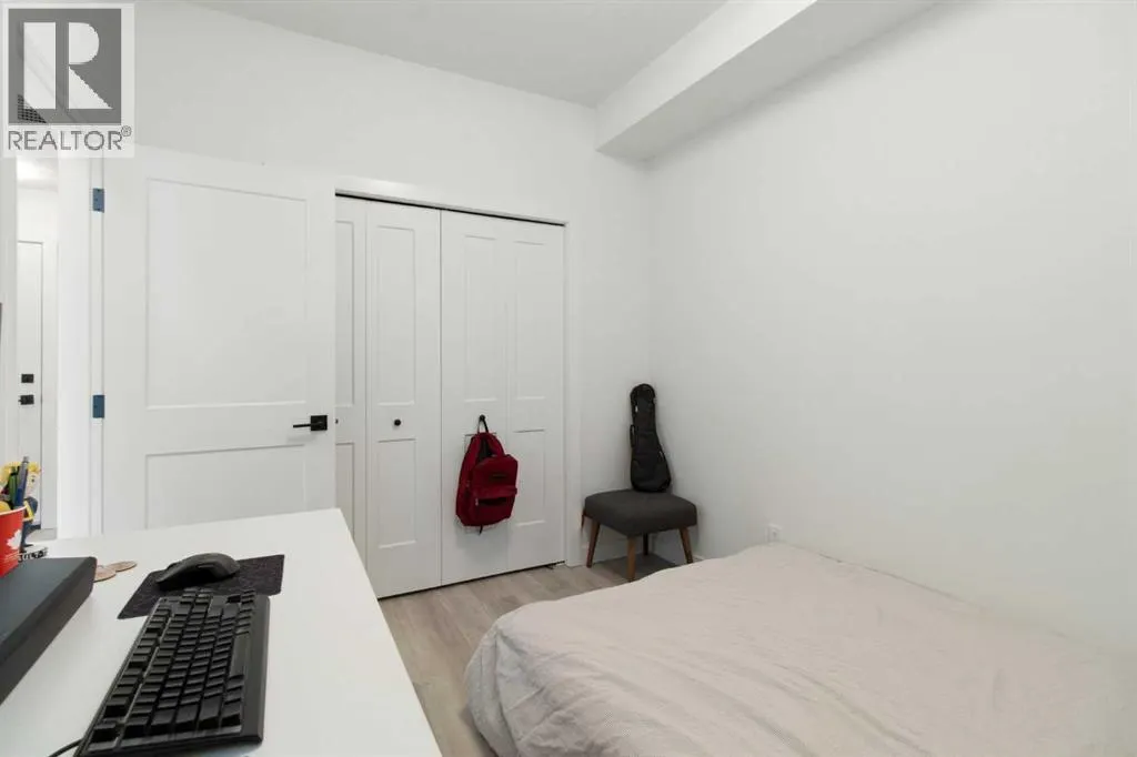 2402, 200 Seton Circle SE