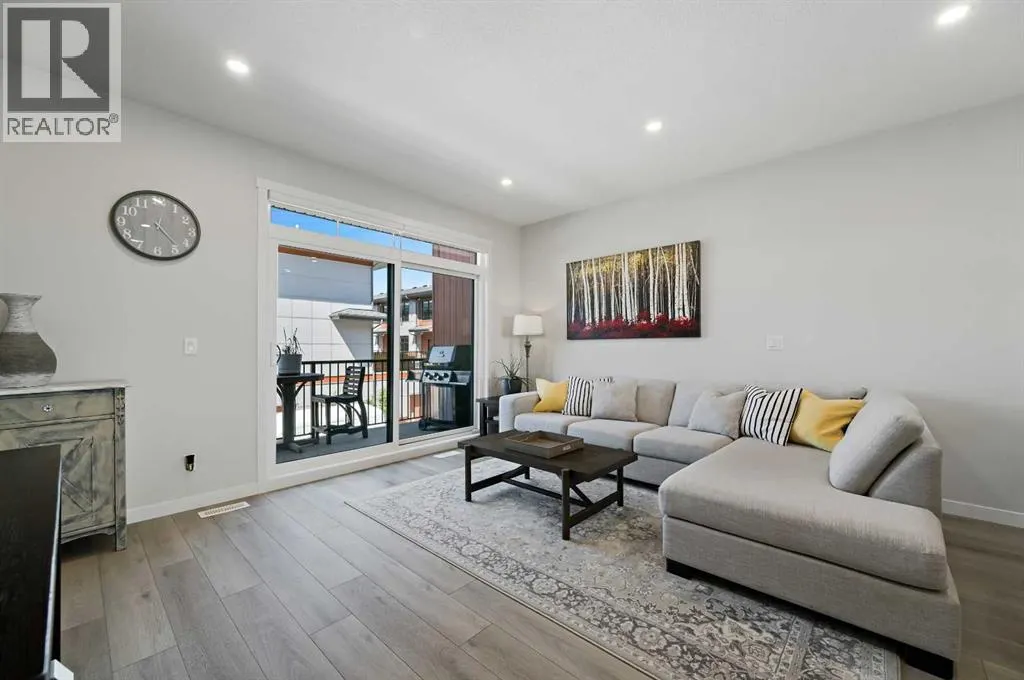 702, 400 Belmont Street SW
