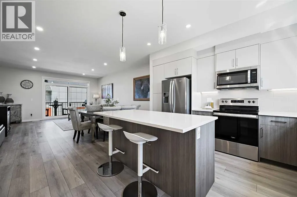 702, 400 Belmont Street SW