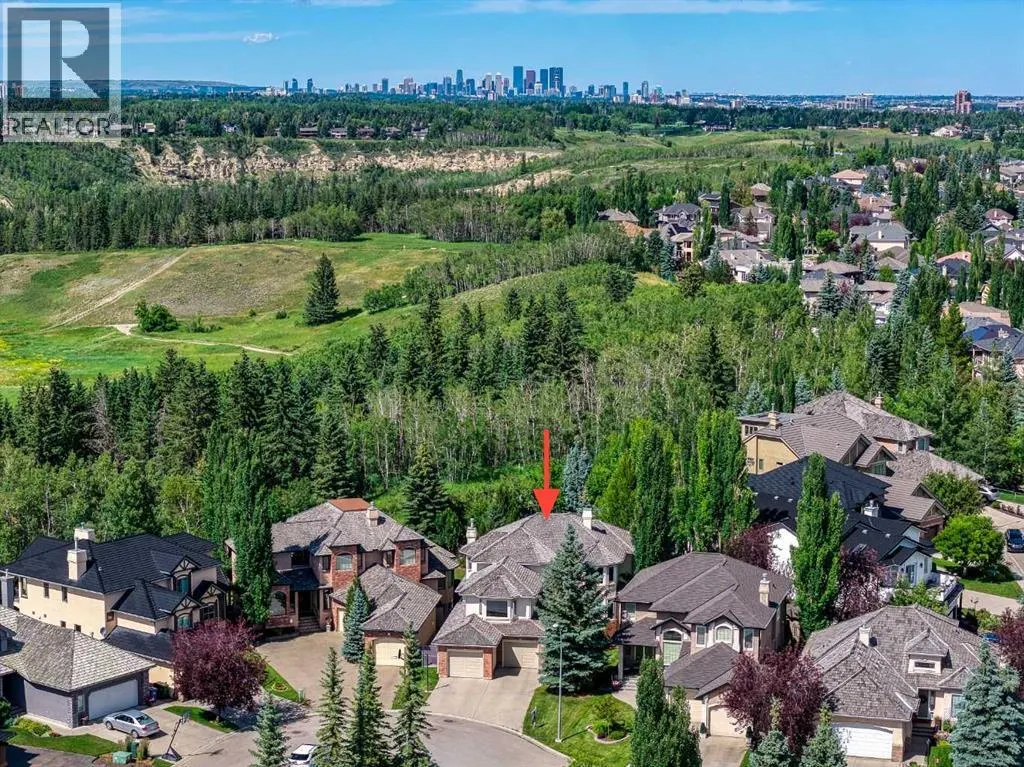 210 Evergreen Mews SW
