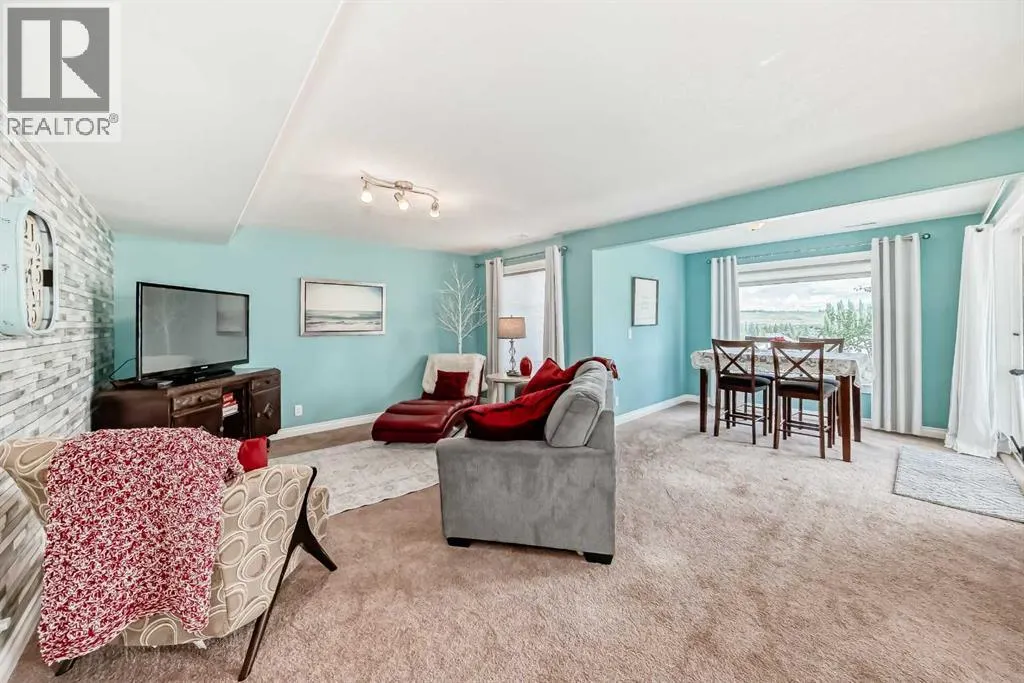 40 Bow Ridge Drive