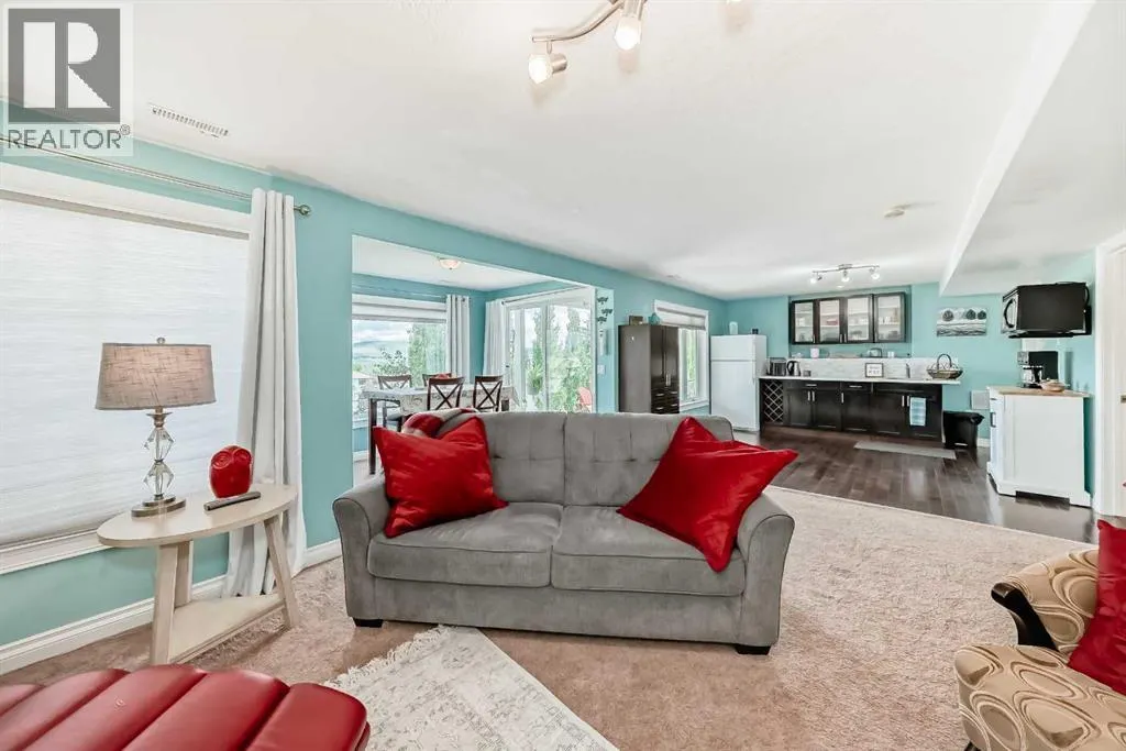 40 Bow Ridge Drive
