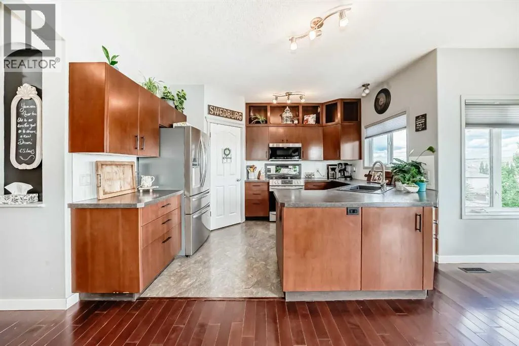 40 Bow Ridge Drive
