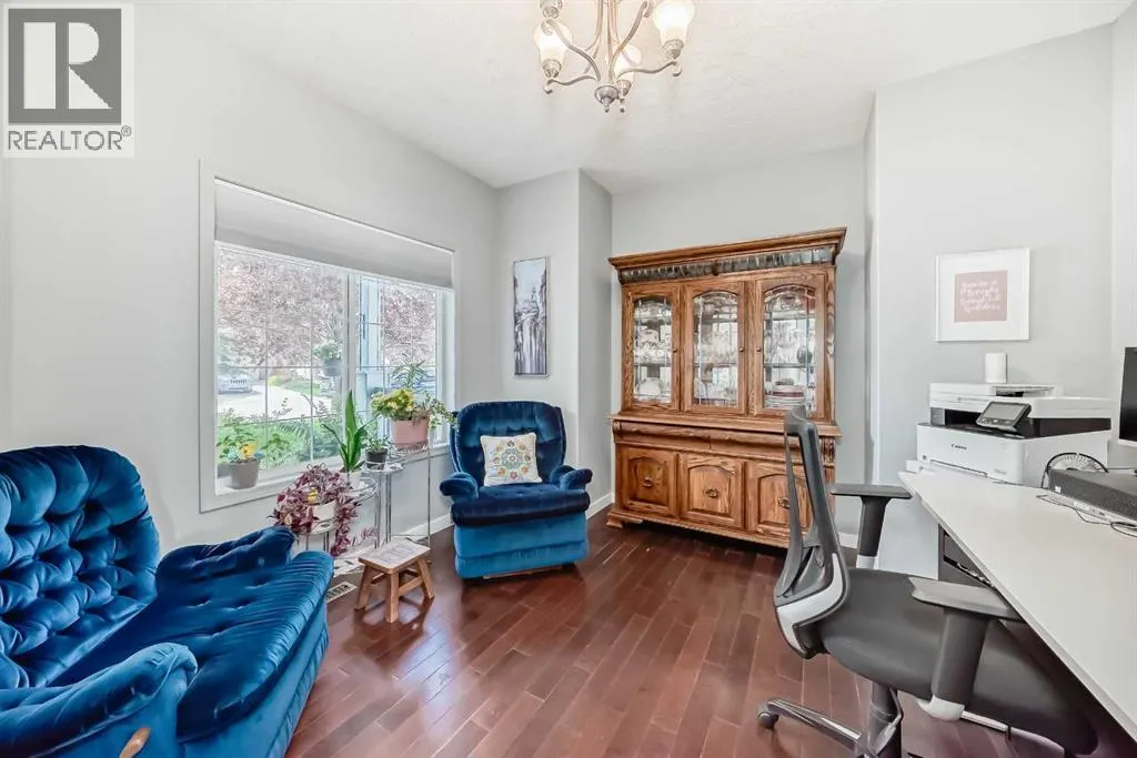 40 Bow Ridge Drive