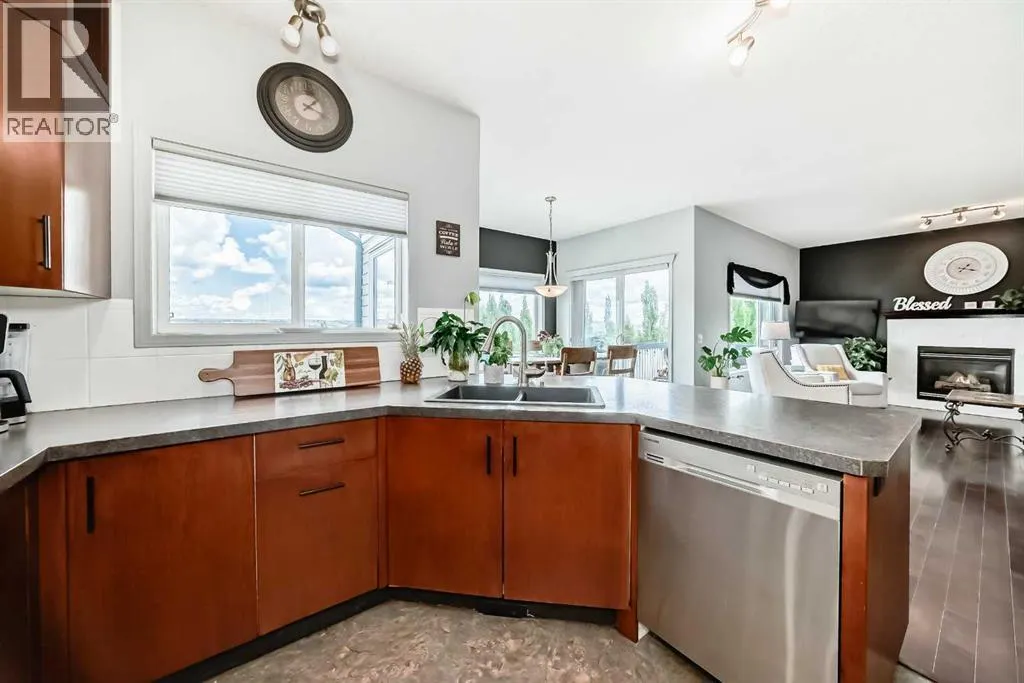 40 Bow Ridge Drive