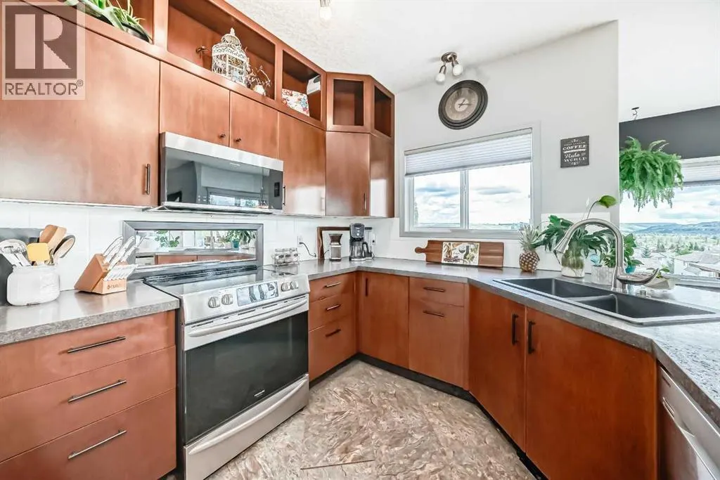 40 Bow Ridge Drive