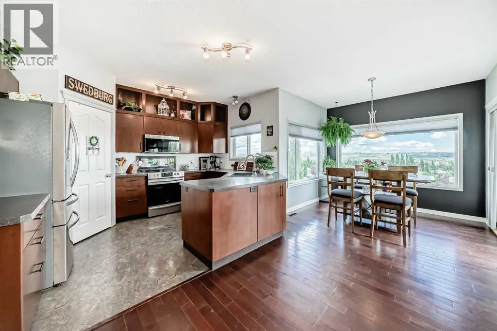 40 Bow Ridge Drive