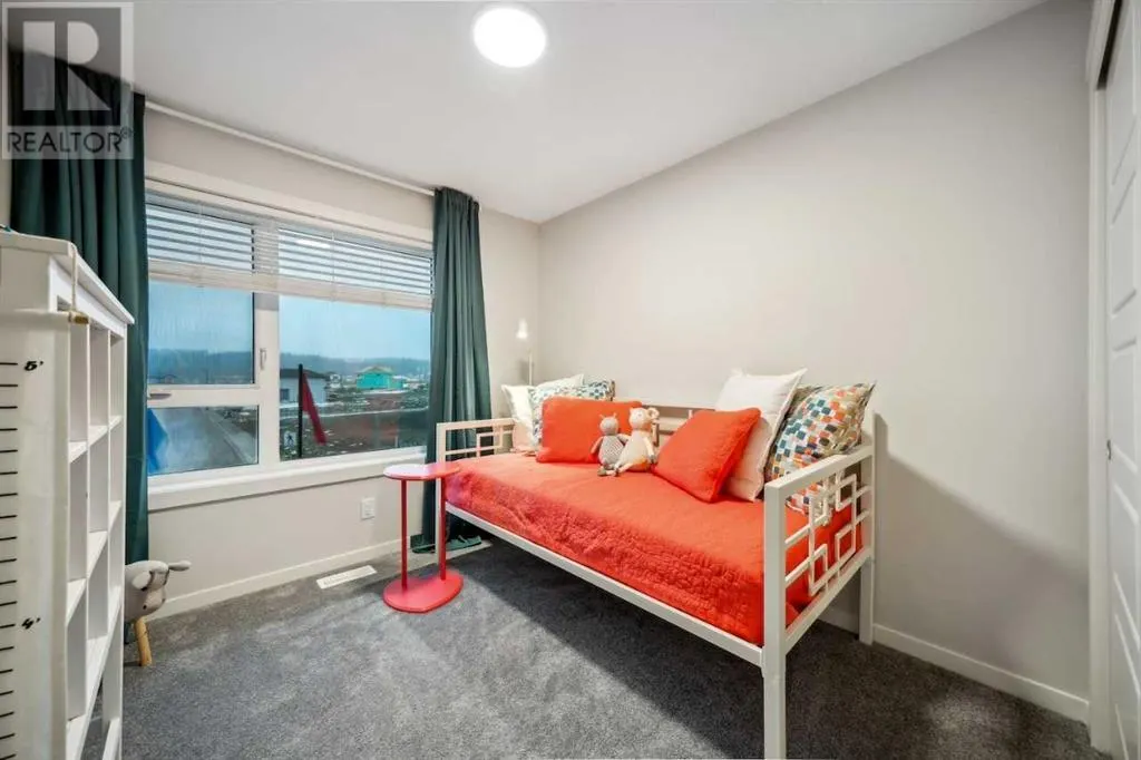 210 Vantage Drive