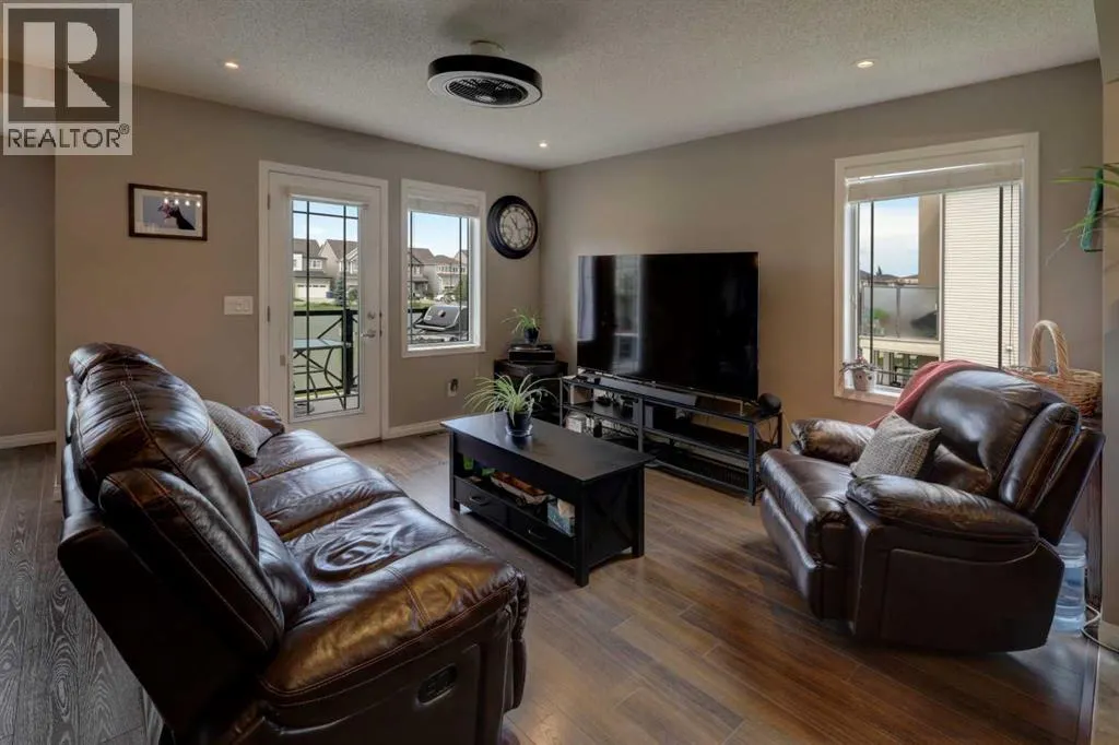 140 Windford Grove SW