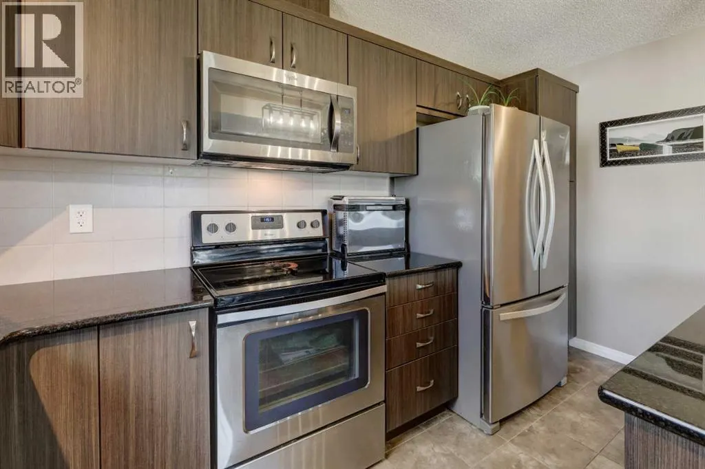140 Windford Grove SW