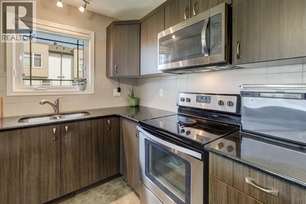 140 Windford Grove SW