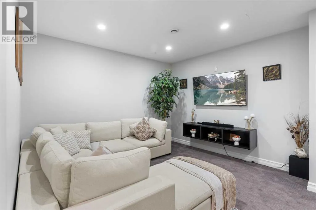 409 Kinniburgh Boulevard