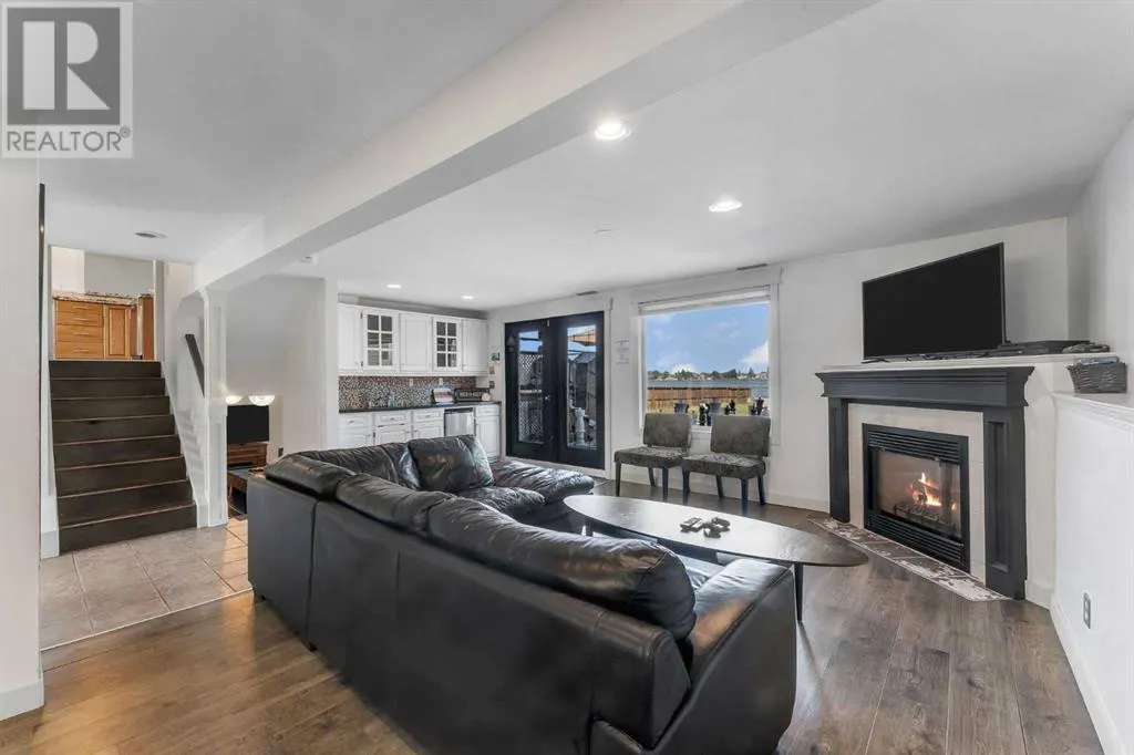 700 West Chestermere Drive
