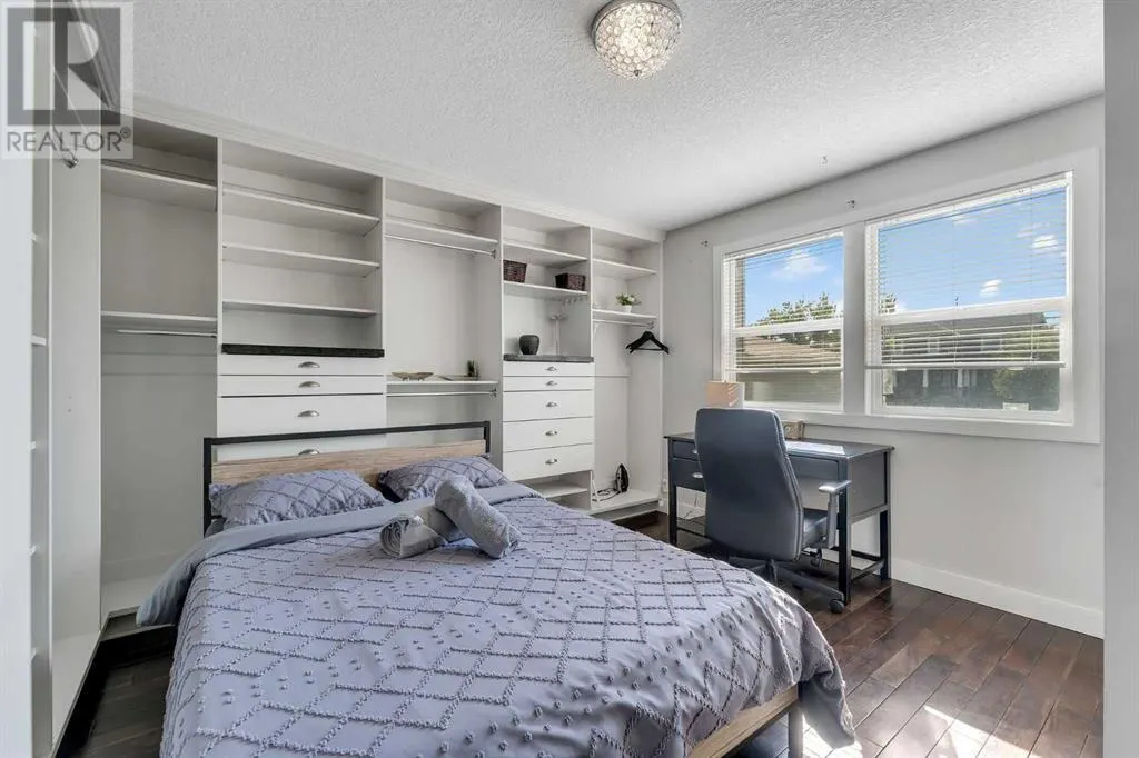 700 West Chestermere Drive