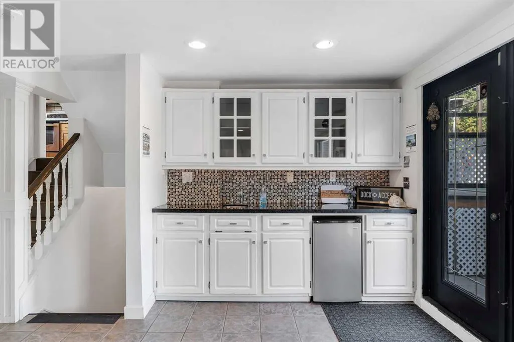 700 West Chestermere Drive