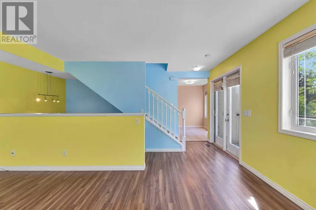 34 Simcoe Place SW