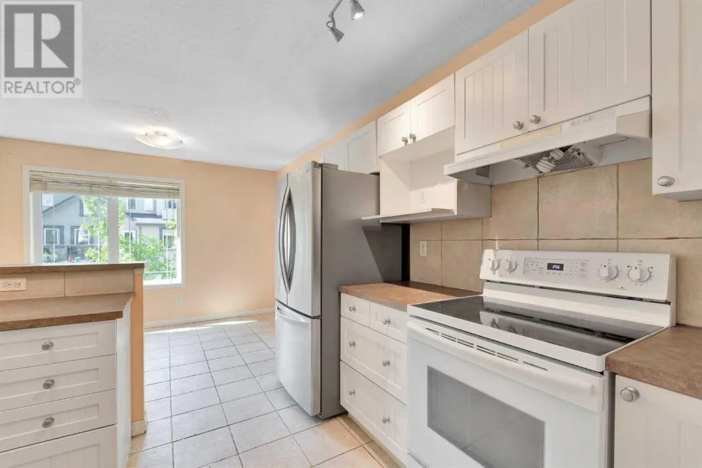 34 Simcoe Place SW