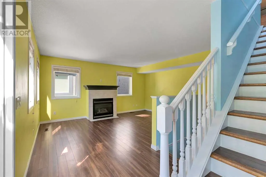 34 Simcoe Place SW