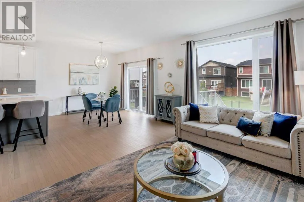 100 Emberside Glen
