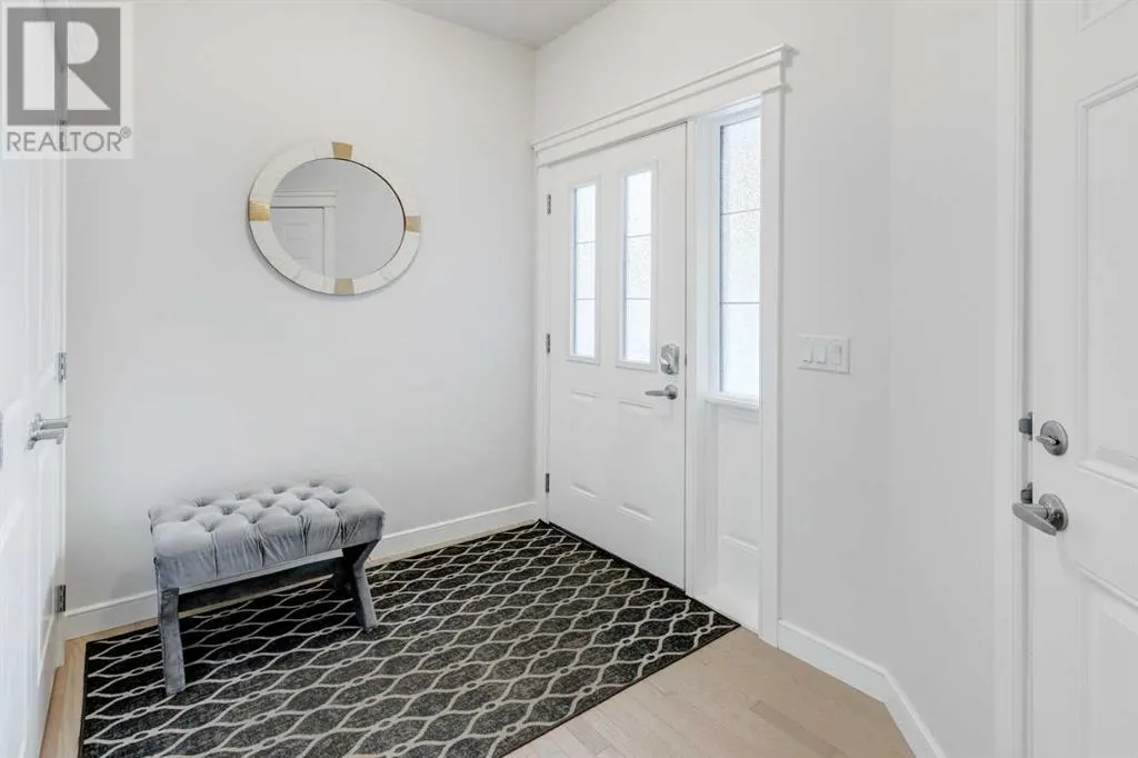 100 Emberside Glen