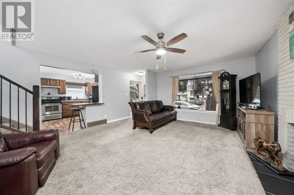 145 Carr Crescent