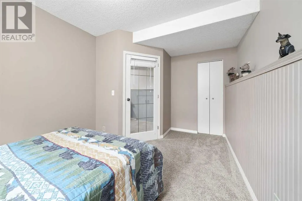 145 Carr Crescent