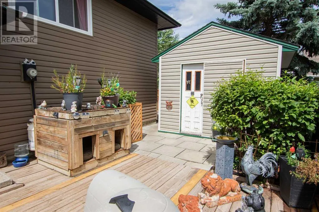 145 Carr Crescent