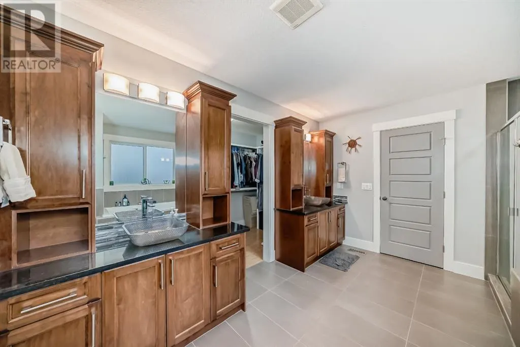 168 kinniburgh Circle