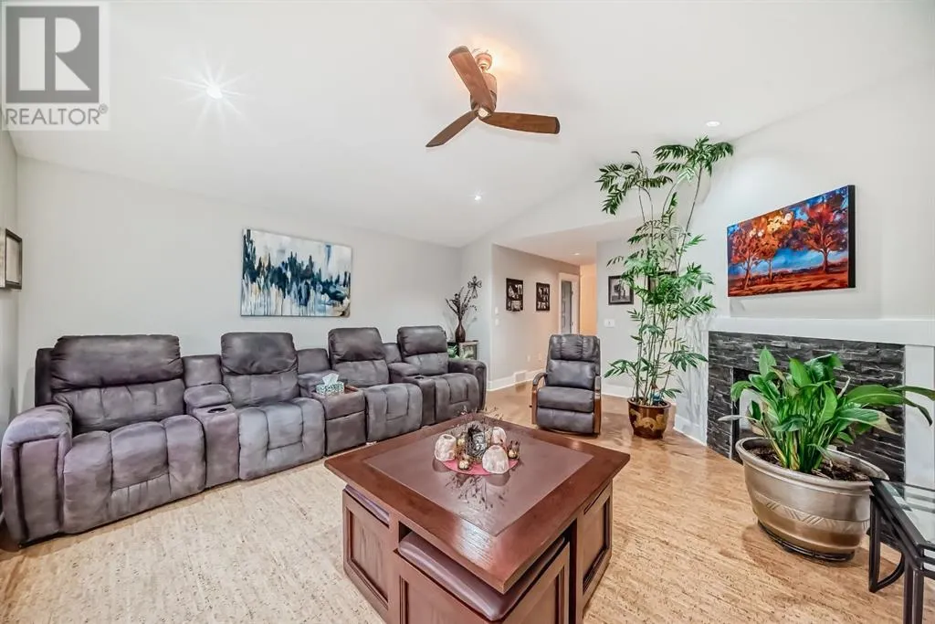 168 kinniburgh Circle