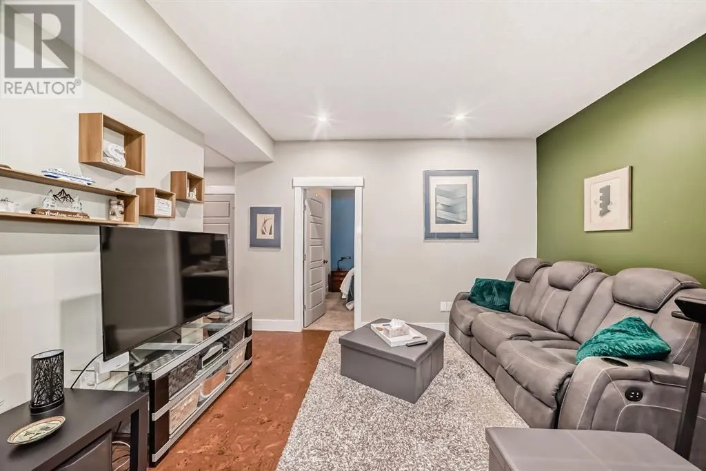168 kinniburgh Circle