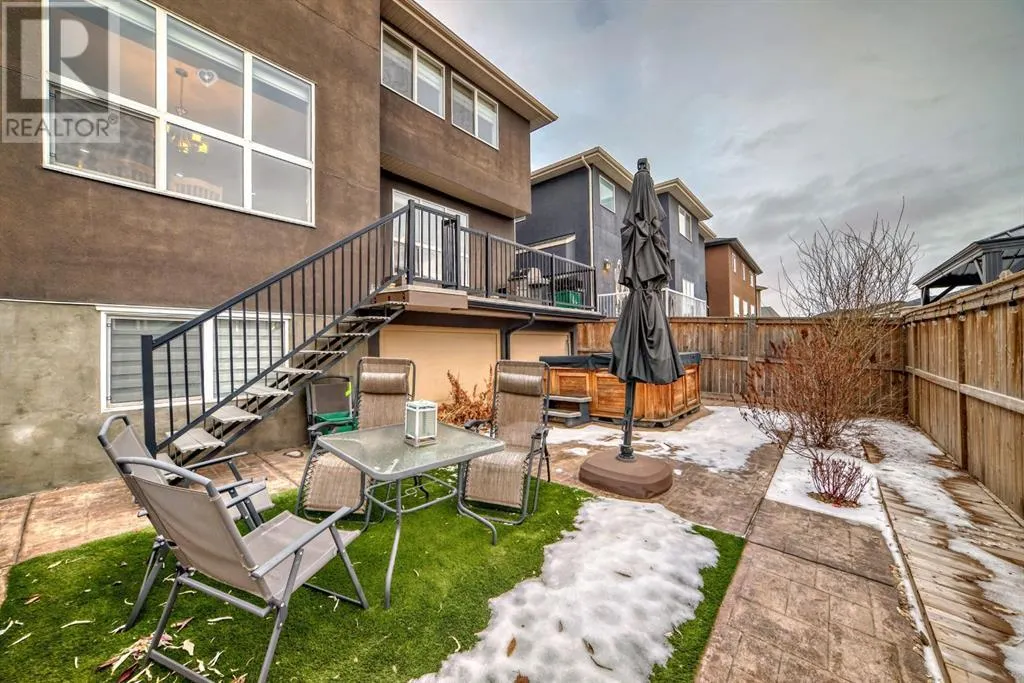 168 kinniburgh Circle