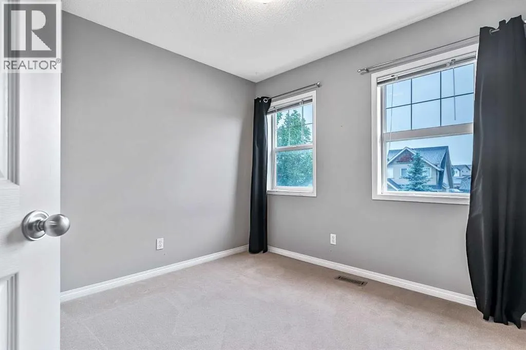 342 Everglen Rise SW