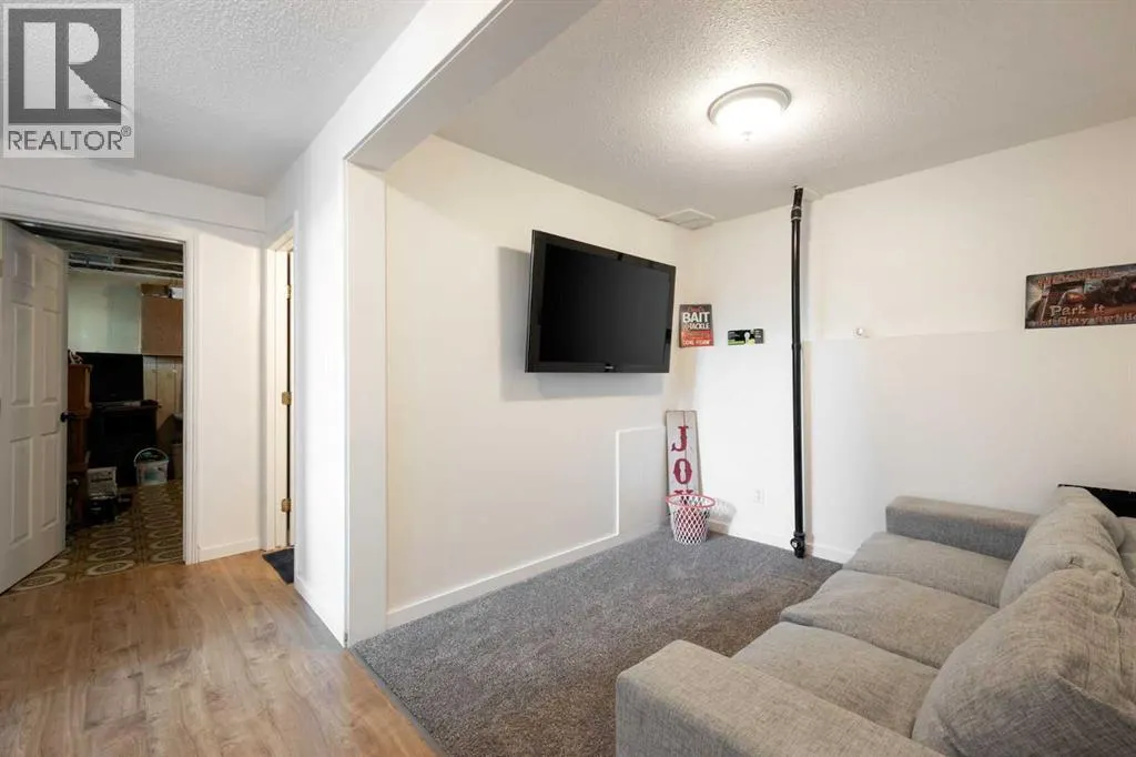 1053 Timberline Drive