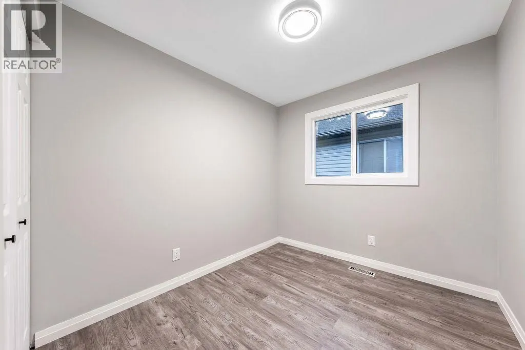 64 Mckernan Road SE