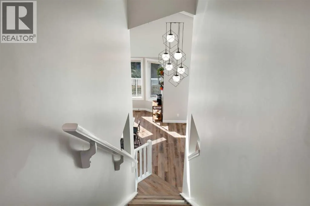 335 Sierra Madre Court SW