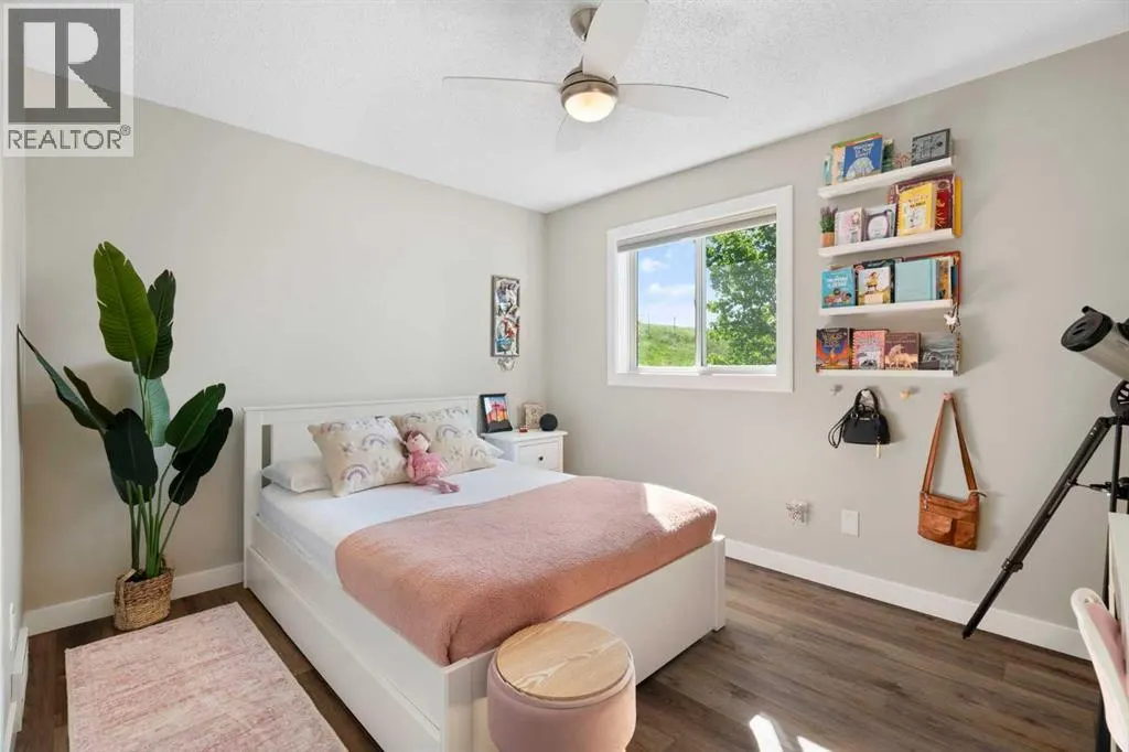 335 Sierra Madre Court SW