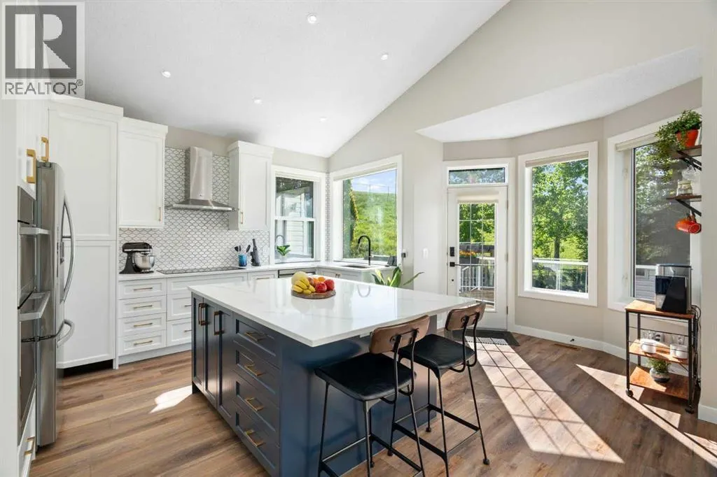 335 Sierra Madre Court SW