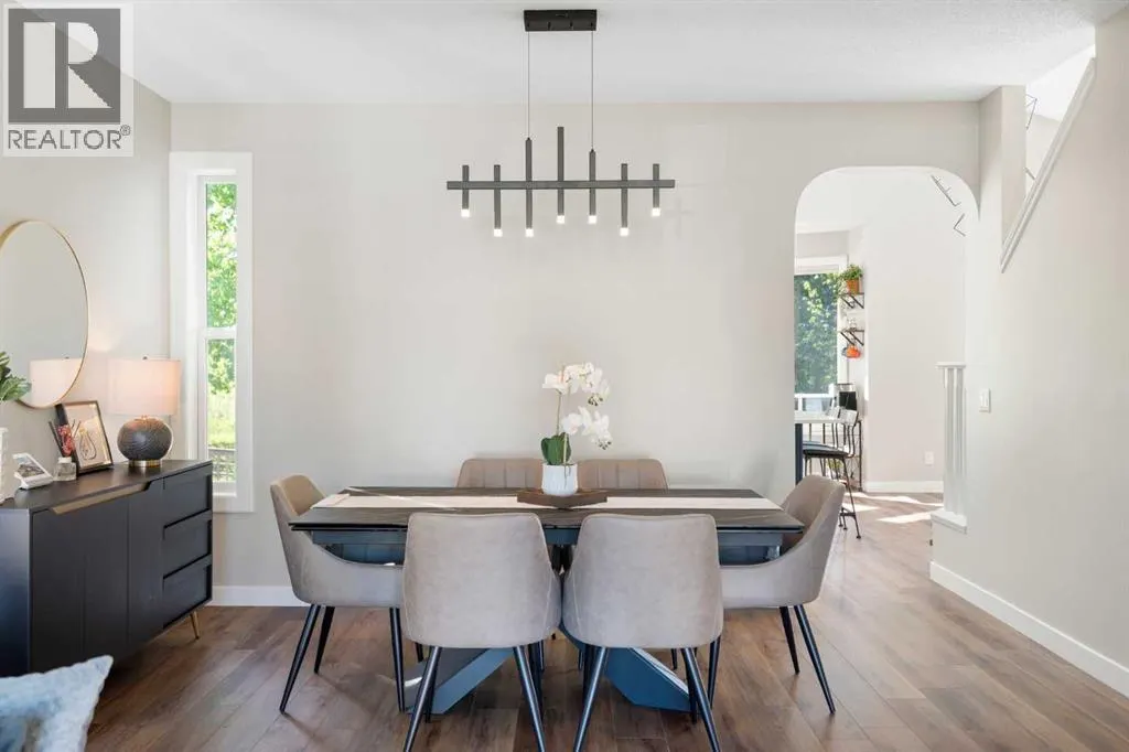 335 Sierra Madre Court SW