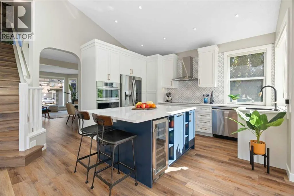 335 Sierra Madre Court SW